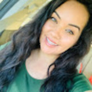 Meet your Posher, Alicia